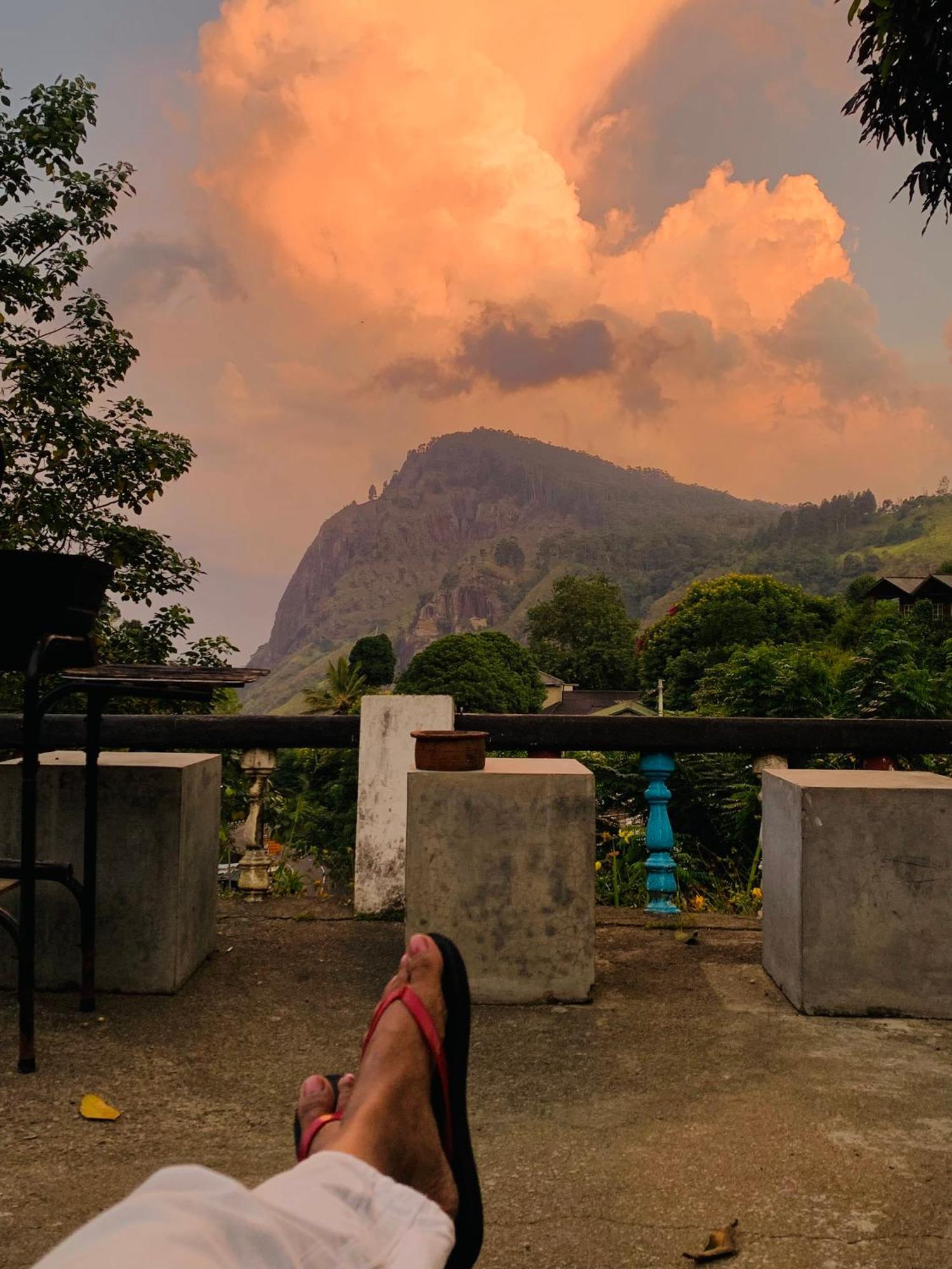 Rock View Hostel エッラ エクステリア 写真